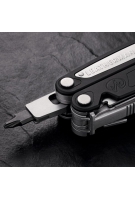 Мультитул Leatherman Charge AL